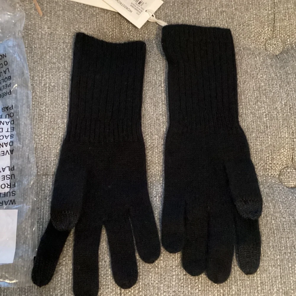 Nordstrom Cashmere Gloves, One Size